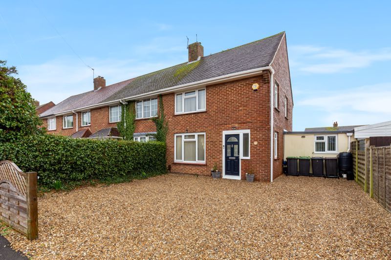 3 bed end terrace house for sale in Bosmere Gardens, Emsworth PO10, £430,000