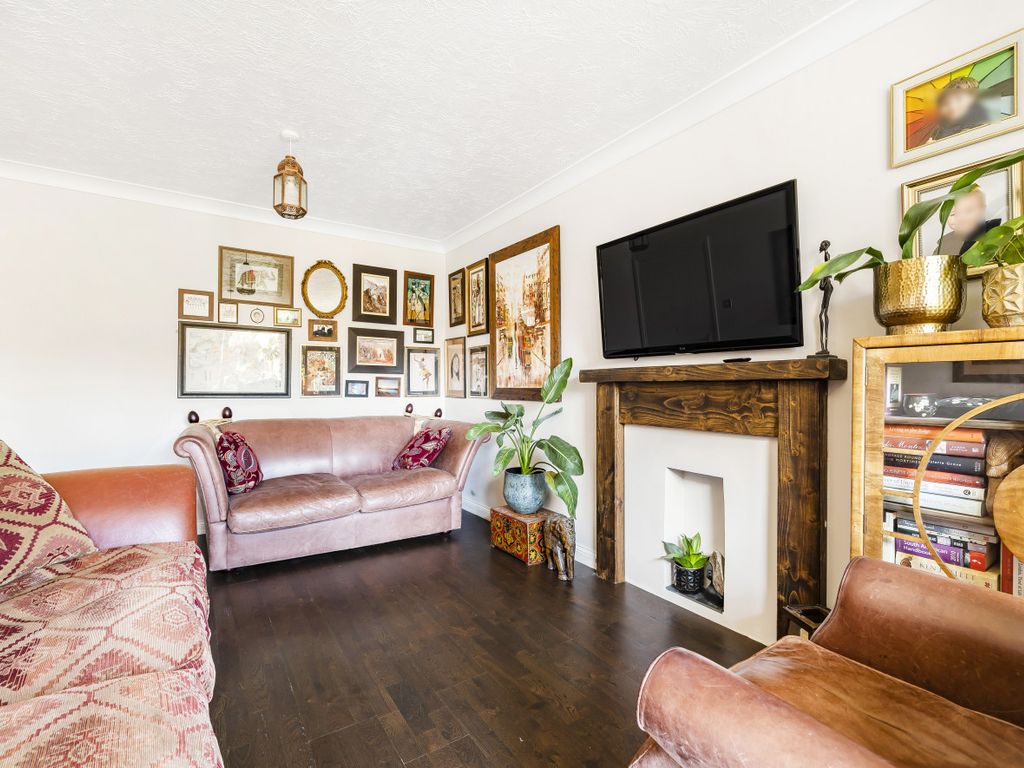 3 bed detached house for sale in Cranham Avenue, Billingshurst, West Sussex RH14, £500,000