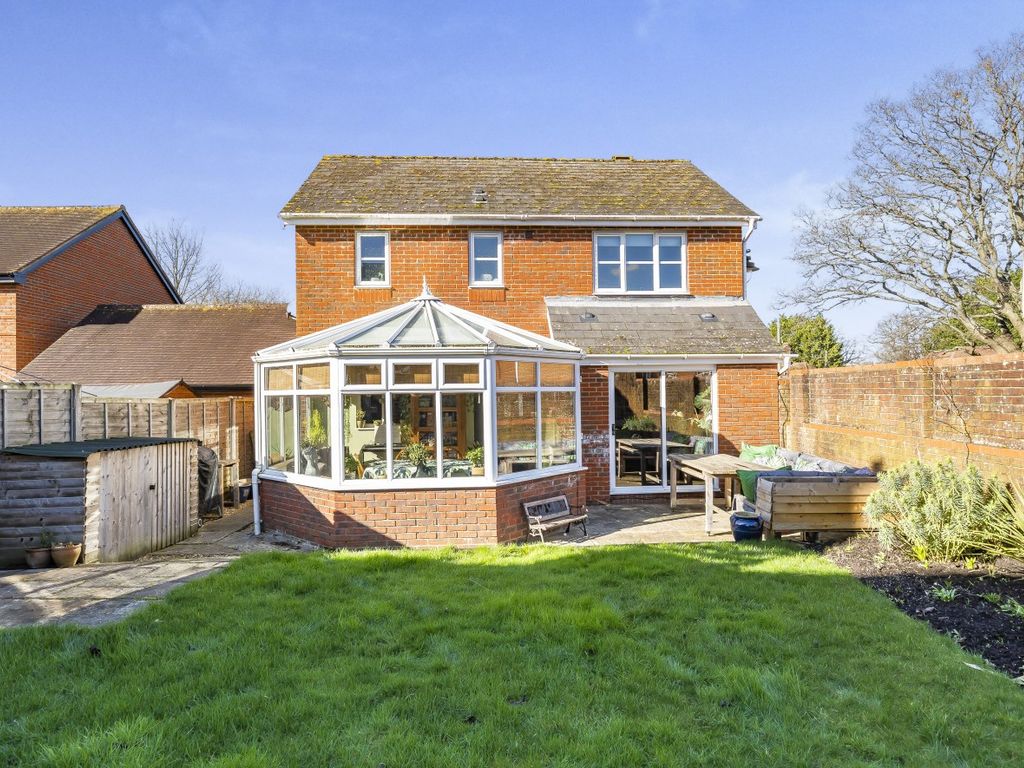 3 bed detached house for sale in Cranham Avenue, Billingshurst, West Sussex RH14, £500,000