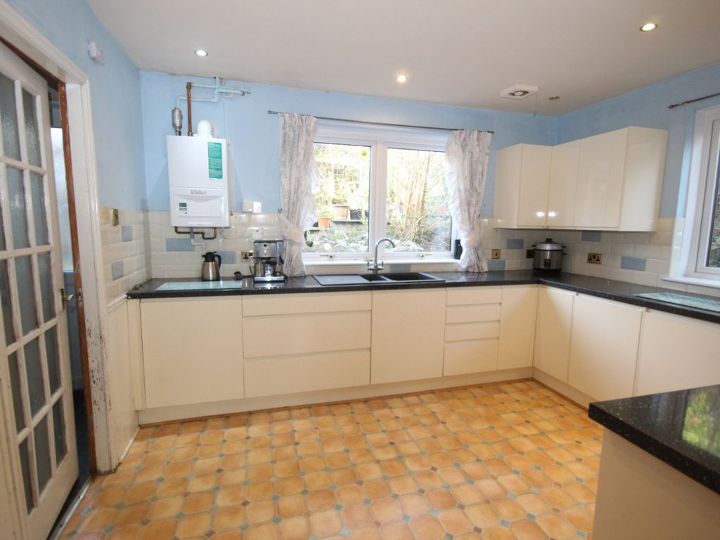 3 bed detached house for sale in 5 Burnside, Portsoy AB45, £180,000