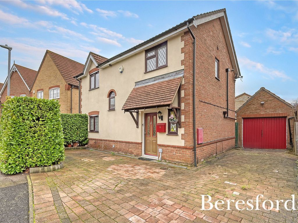 4 bed detached house for sale in Redwood Drive, Steeple View SS15, £475,000