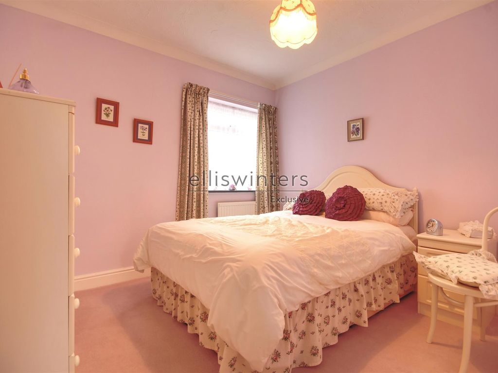 4 bed detached bungalow for sale in Gore Tree Road, Hemingford Grey, Huntingdon PE28, £650,000