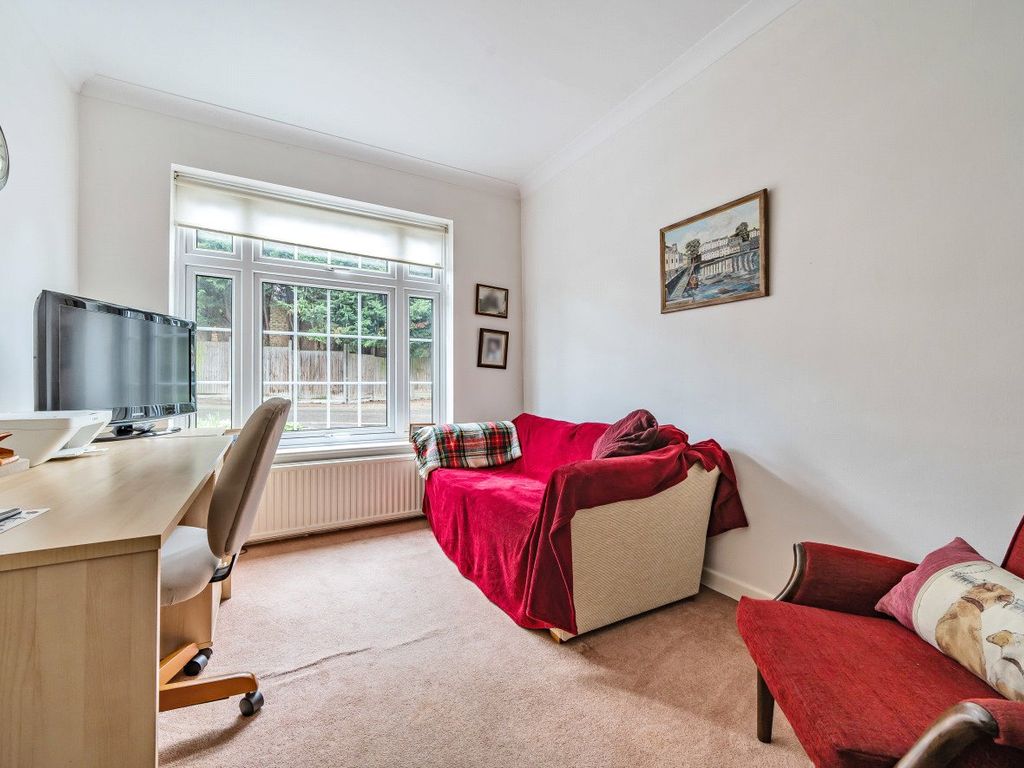 4 bed detached house for sale in Greenacre Close, Barnet, Hertfordshire EN5, £1,300,000