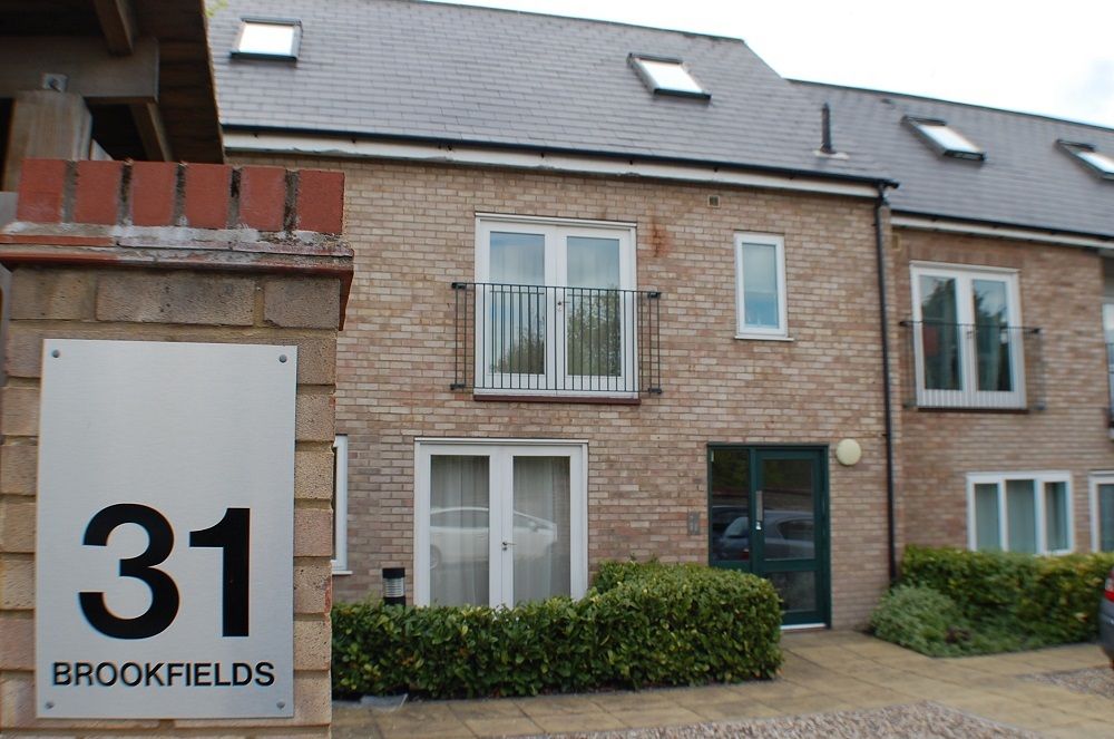 Studio to rent in Brookfields, Cambridge CB1, £1,000 pcm