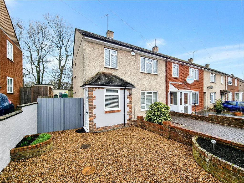 3 bed end terrace house for sale in Lullingstone Crescent, St Pauls Cray, Kent BR5, £320,000