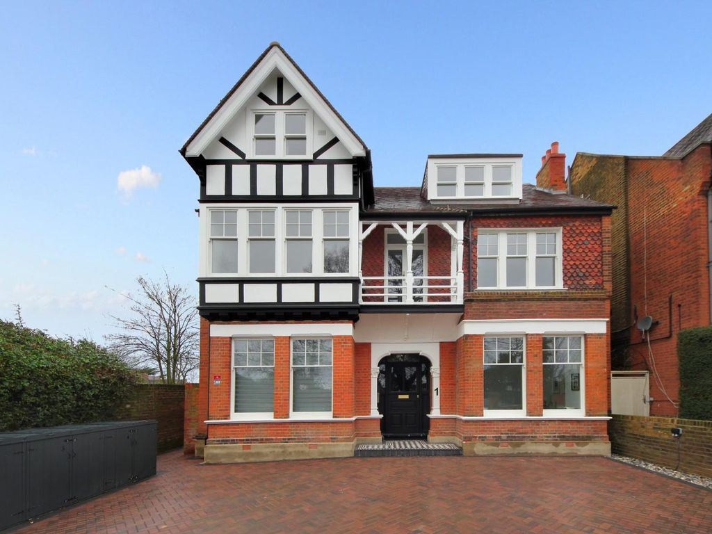1 bed flat for sale in Corfton Road, London W5, £595,000
