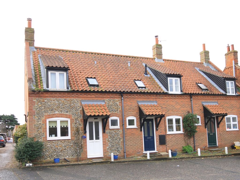 3 bed end terrace house for sale in Cadamys Yard, Wells-Next-The-Sea NR23, £350,000