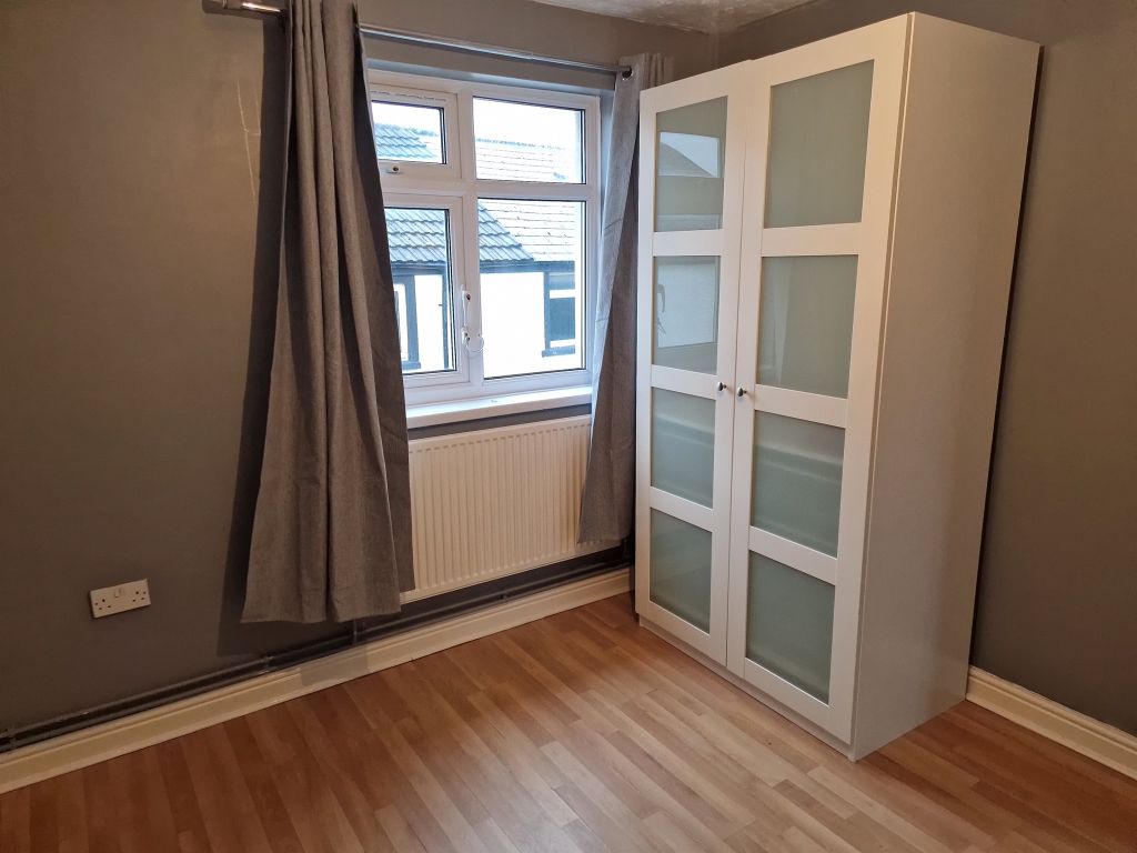 2 bed flat for sale in Philadelphia Road, Porthcawl CF36, £150,000