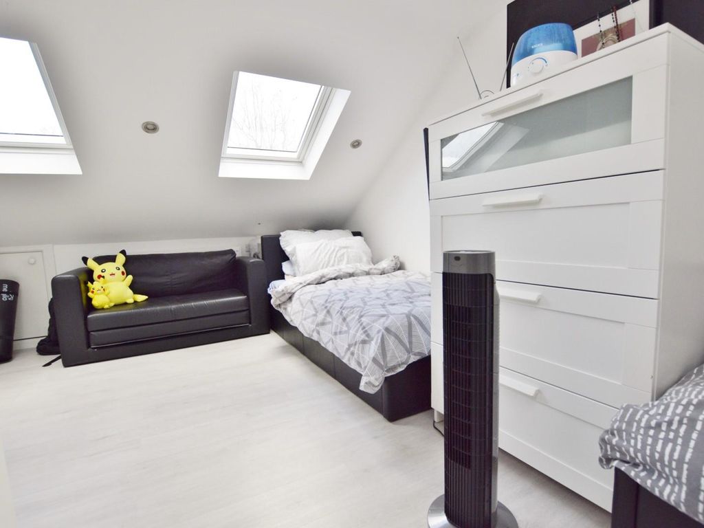 3 bed property for sale in Thorpe Road, London E7, £650,000