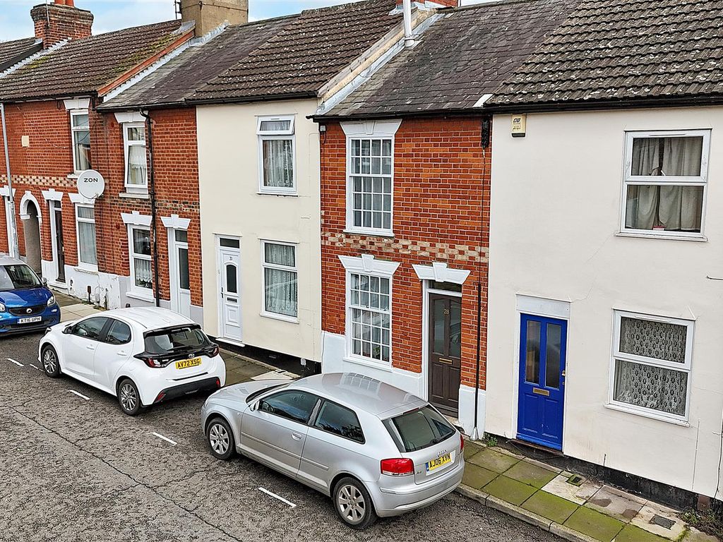2 bed terraced house for sale in Newson Street, Ipswich IP1, £170,000