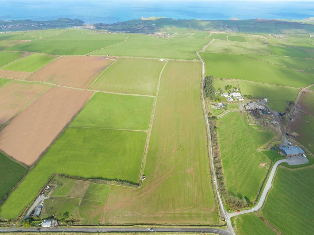 Land for sale in Tintagel PL34, £400,000