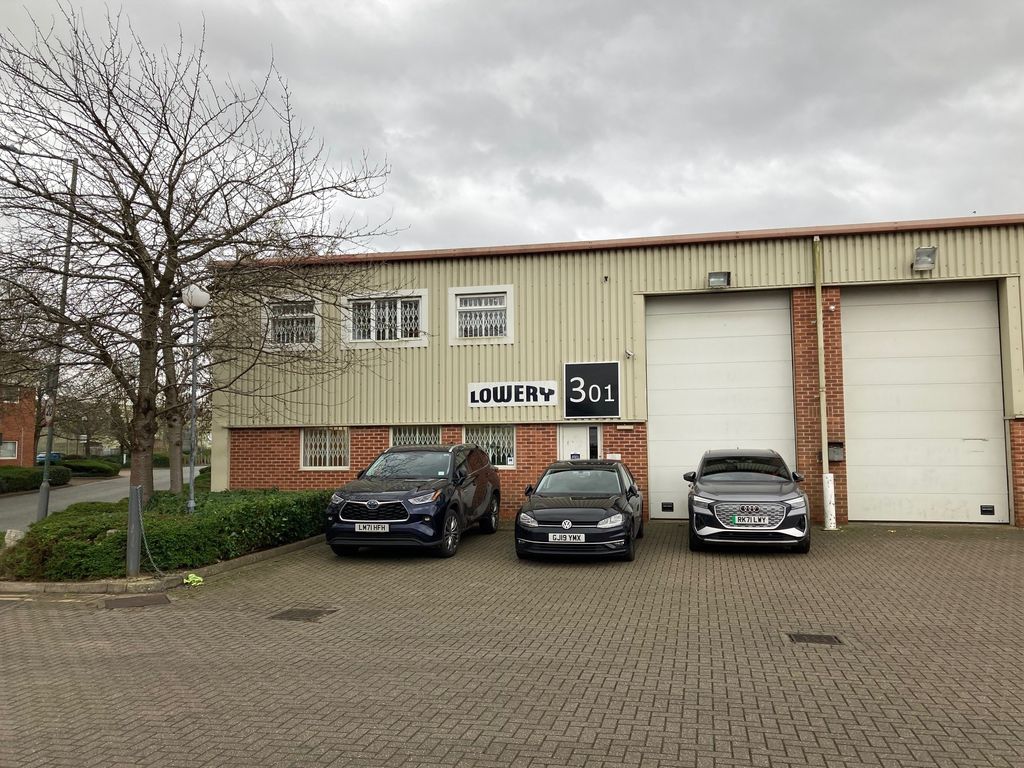 Industrial to let in Challenge Road, Ashford TW15, £55,776 pa