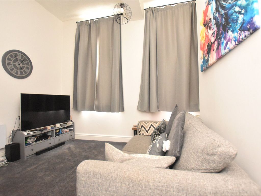 1 bed flat for sale in Flat 15, Victoria Court, Victoria Mews, Morley, Leeds, West Yorkshire LS27, £70,000