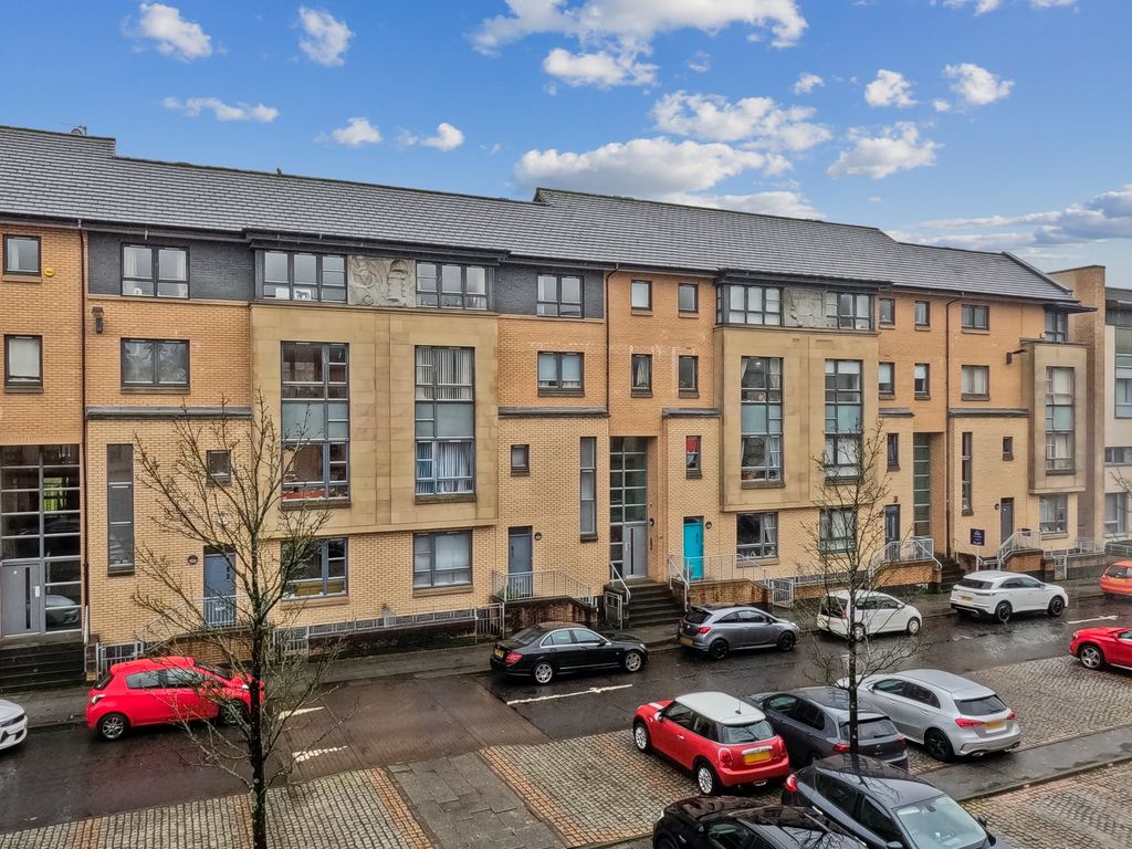 1 bed flat for sale in Cumberland Street, New Gorbals, Glasgow G5, £109,000