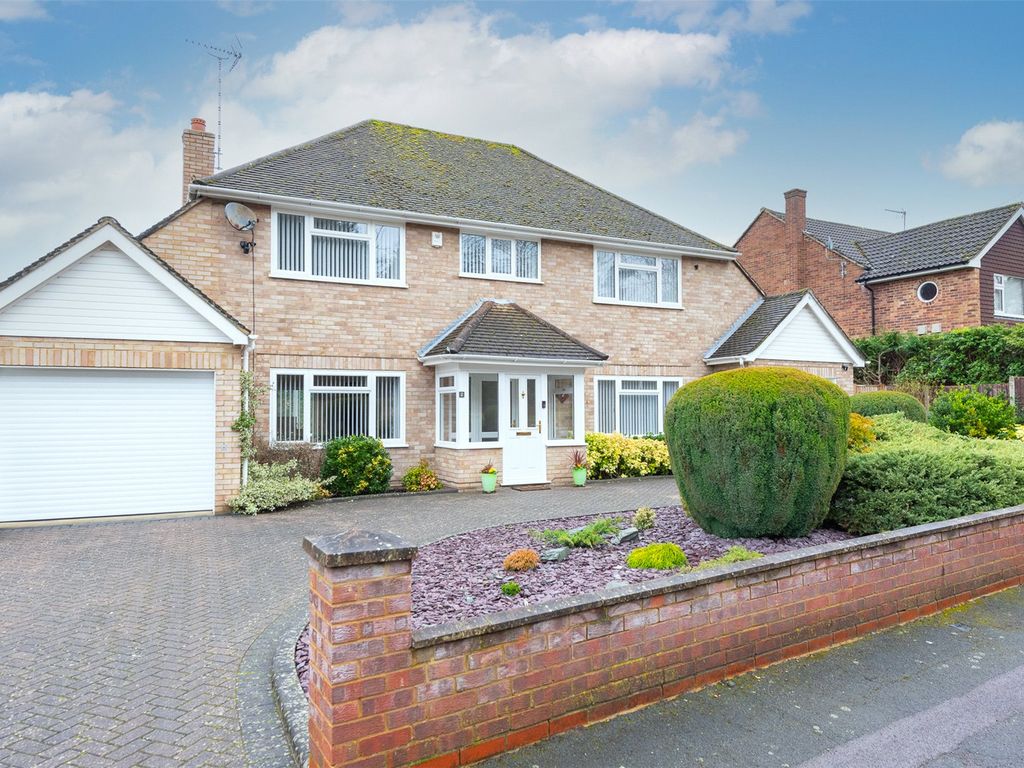 4 bed detached house for sale in Camberley, Surrey GU15, £875,000