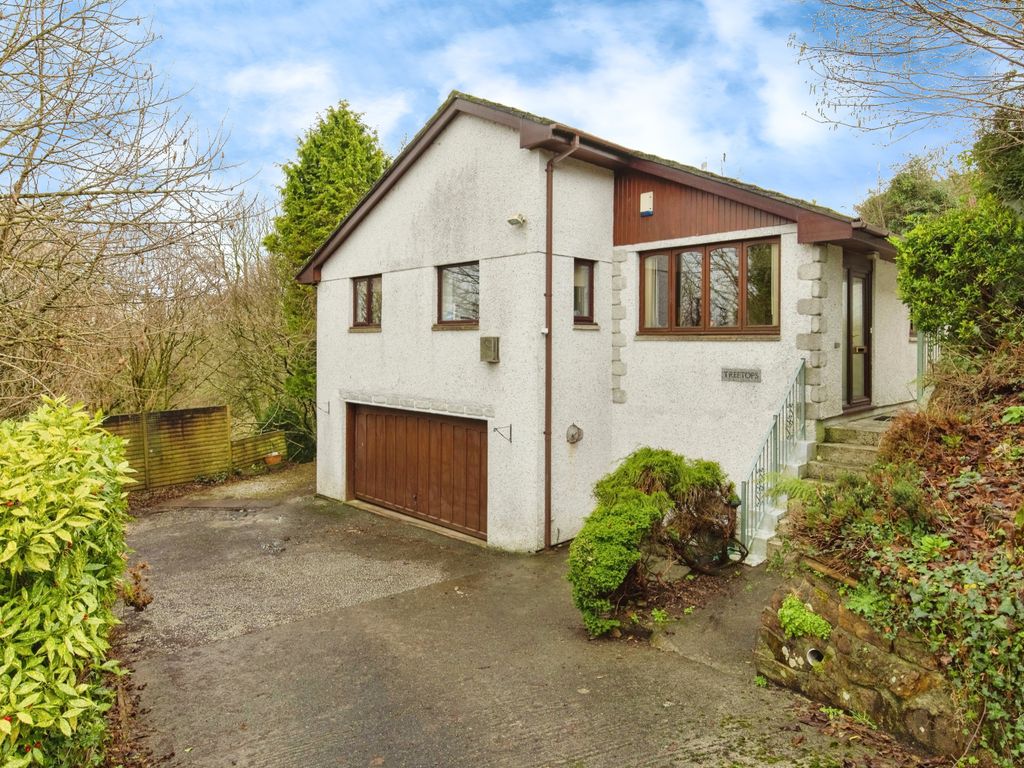 3 bed detached house for sale in The Uplands, Lostwithiel, Cornwall PL22, £380,000