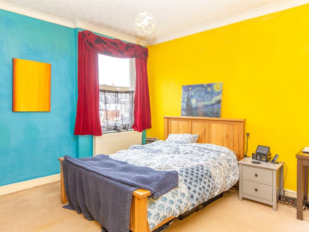 1 bed flat for sale in Brynland Avenue, Bristol BS7, £280,000