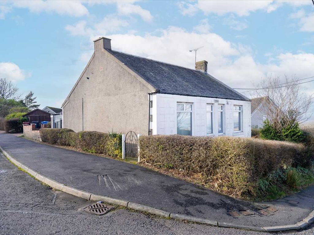 1 bed semi-detached bungalow for sale in Rosebank Cottage, Wallacestone Brae FK2, £115,000