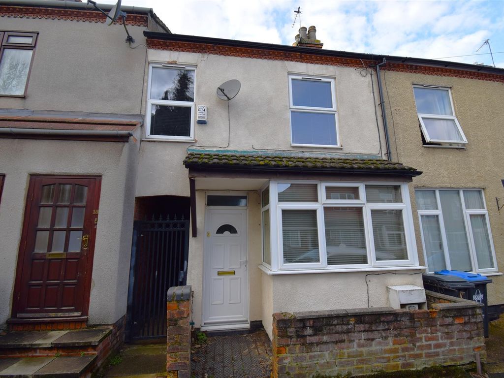 3 bed property for sale in Bridge Street, Rugby CV21, £215,000