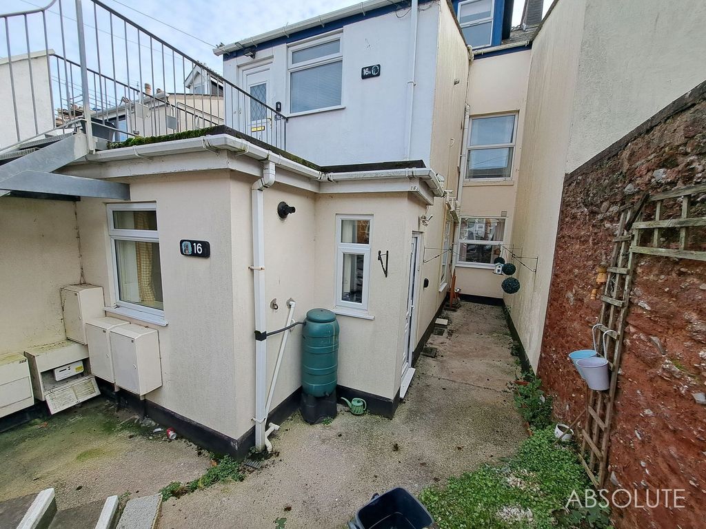 1 bed flat for sale in Tower Road, Paignton TQ3, £120,000