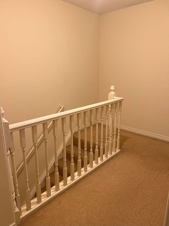 1 bed flat to rent in York Close, Rugeley WS15, £575 pcm