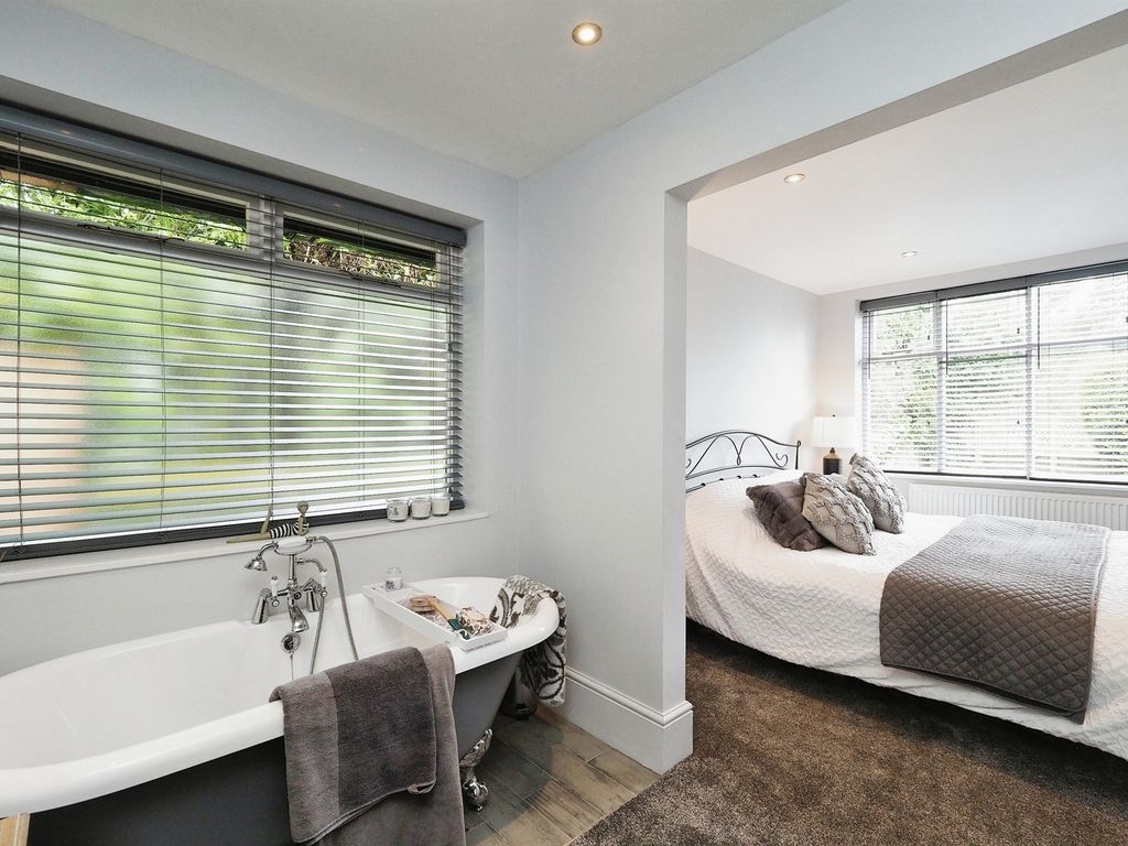 2 bed detached bungalow for sale in Derby Road, Melbourne, Derby DE73, £385,000
