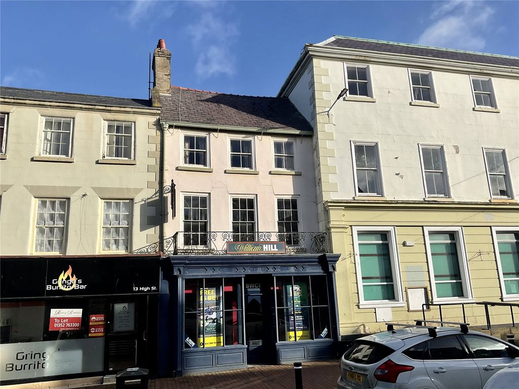 3 bed maisonette for sale in High Street, Holywell, Flintshire CH8, £20,000
