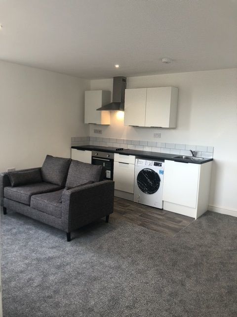 1 bed flat to rent in Eldon Place, Bradford BD1, £625 pcm