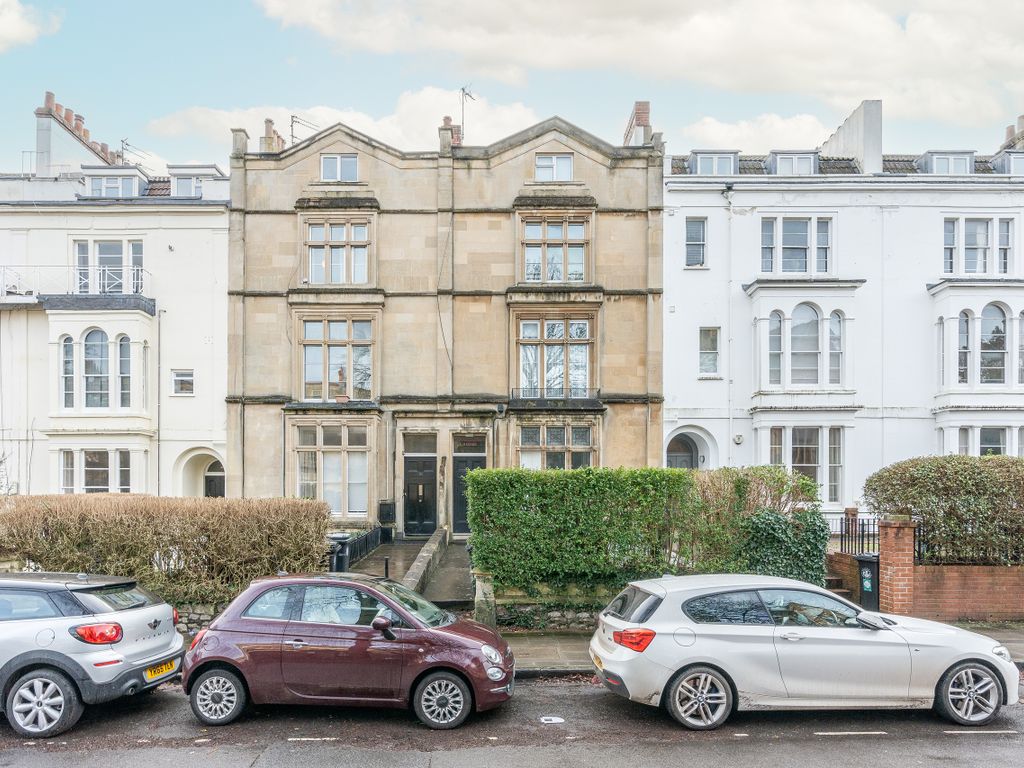 2 bed flat for sale in Flat 3, 56 Oakfield Road, Clifton, Bristol BS8, £375,000