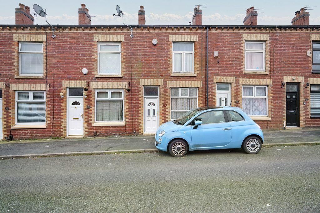 2 bed terraced house for sale in Bashall Street, Bolton BL1, £95,000