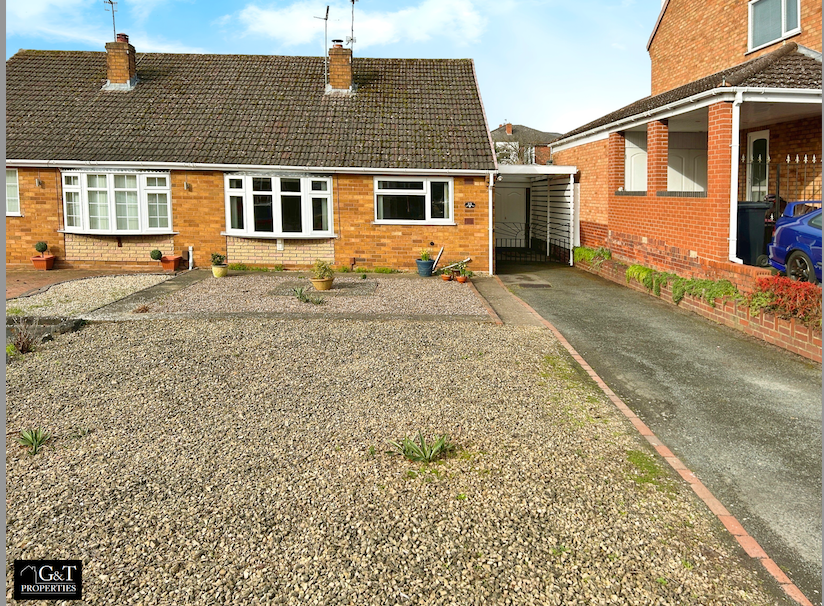 2 bed bungalow for sale in Newfield Drive, Kingswinford DY6, £259,995