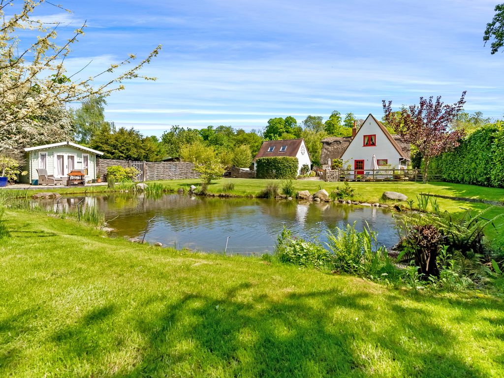 4 bed cottage for sale in High Street, Croxton, St. Neots PE19, £725,000