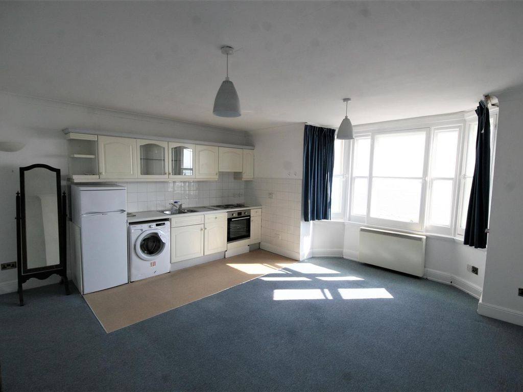1 bed flat to rent in Marine Parade, Brighton BN2, £1,195 pcm