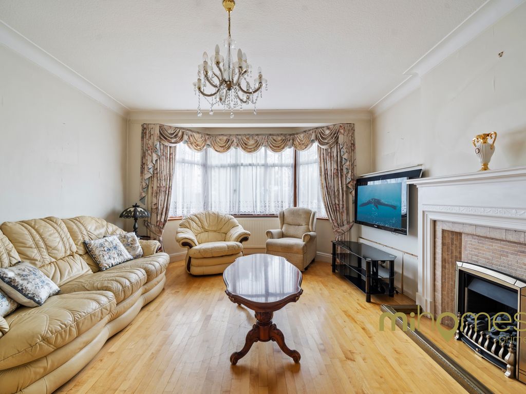 4 bed detached house for sale in Powys Lane, Southgate N14, £1,100,000