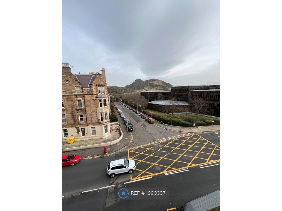 2 bed flat to rent in Dalkeith Road, Edinburgh EH16, £1,400 pcm