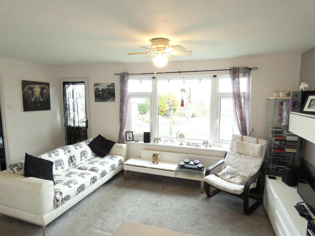 2 bed property for sale in Fort Road, Lavernock, Penarth CF64, £50,000