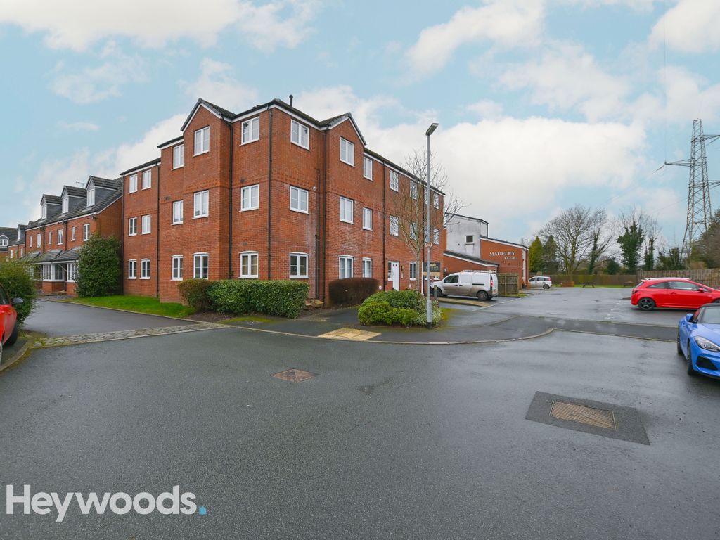2 bed flat for sale in Madeley Court, Madeley, Crewe CW3, £100,000