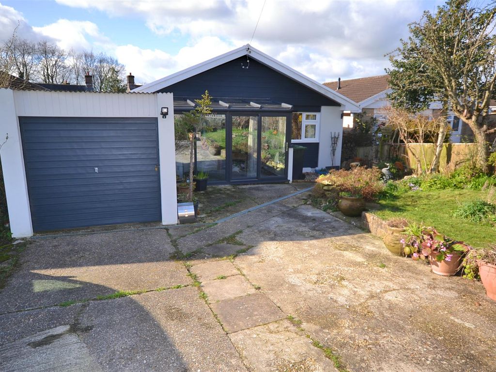 2 bed detached bungalow for sale in Stanstead Road, Maiden Newton, Dorchester DT2, £350,000