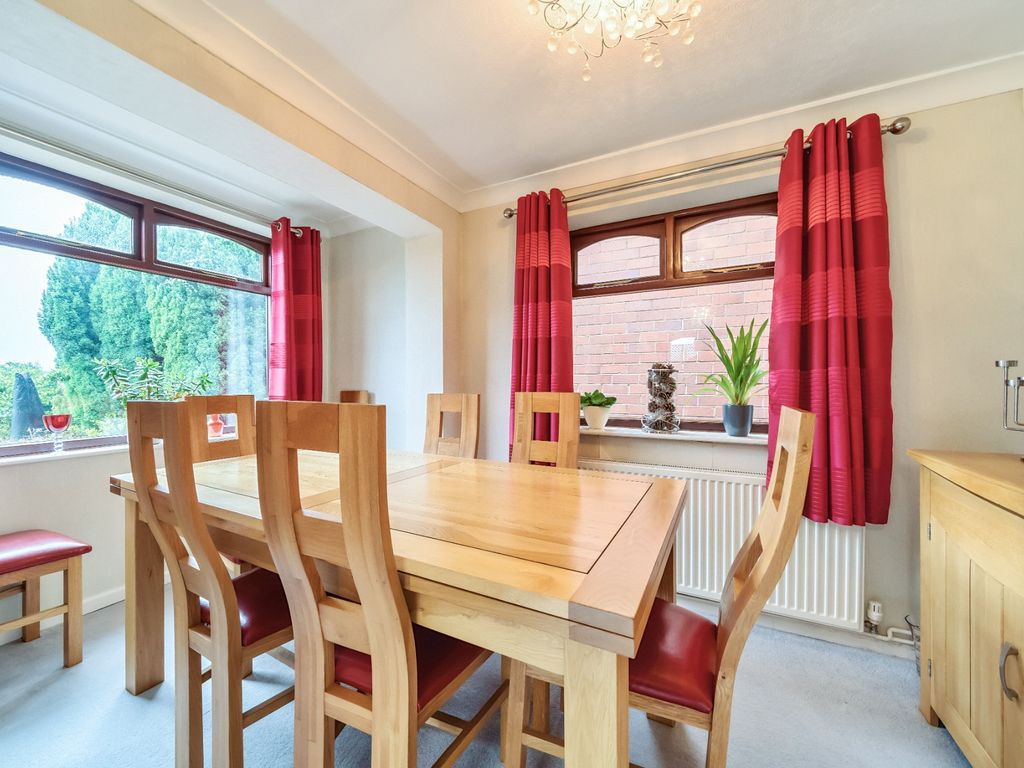 3 bed detached house for sale in Eggington Road, Wollaston, Stourbridge DY8, £415,000