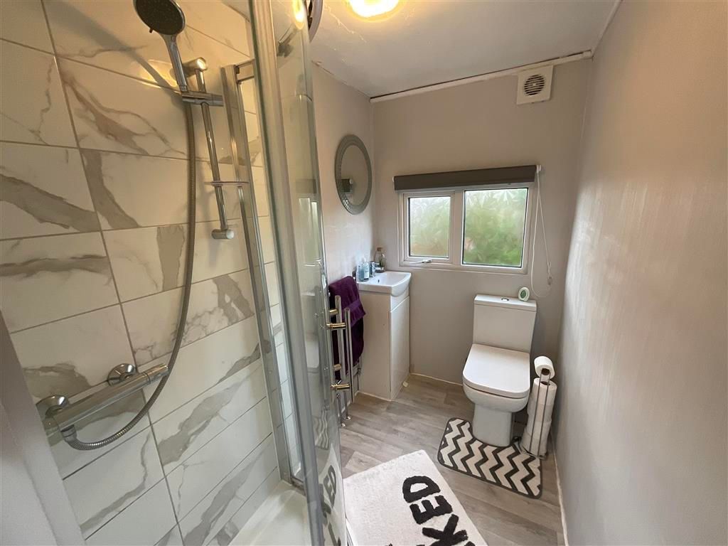 1 bed mobile/park home for sale in Dunton Mobile Home Park, Dunton, Brentwood, Essex CM13, £120,000