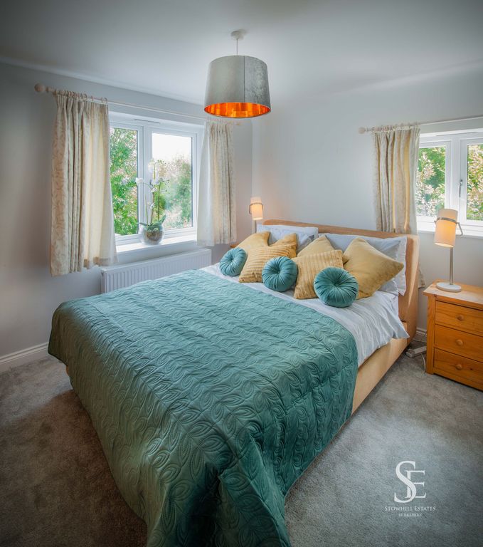 5 bed detached house for sale in Rolls Lane, Holyport SL6, £1,195,000