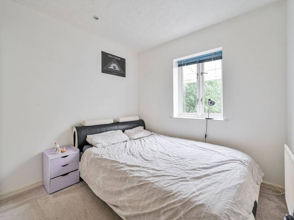 3 bed terraced house for sale in Hardy Avenue, Silvertown, London E16, £680,000