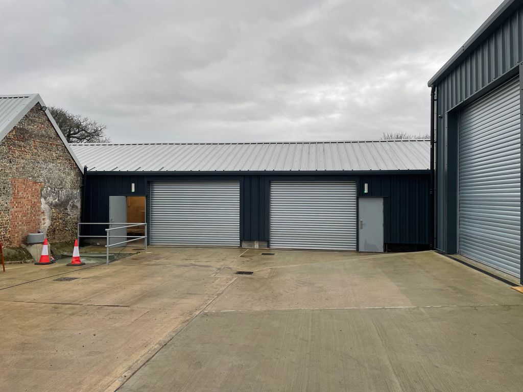 Industrial to let in Langton Lane, Hassocks BN6, £16,996 pa