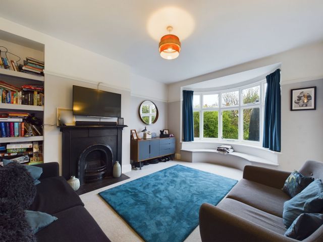 4 bed terraced house for sale in Abington Avenue, Abington, Northampton NN1, £425,000