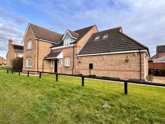 4 bed detached house for sale in St Crispin Crescent, St Crispin, Northampton NN5, £650,000