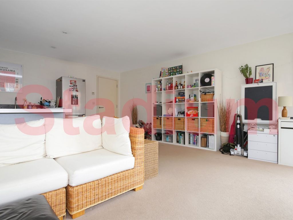1 bed flat for sale in Eden Grove, London N7, £425,000