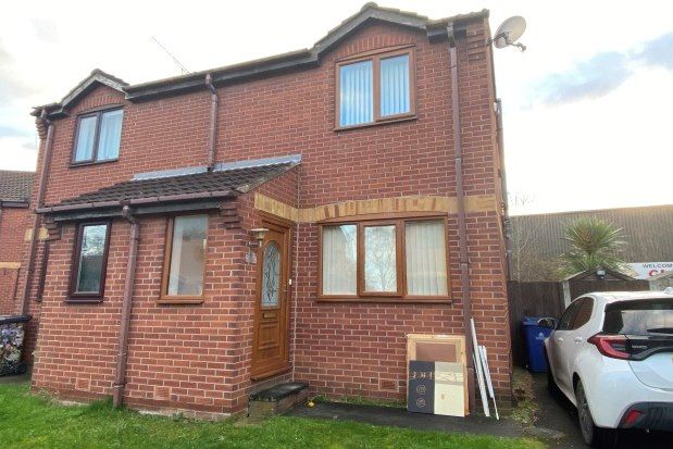 2 bed semi-detached house to rent in Bentley, Doncaster DN5, £750 pcm