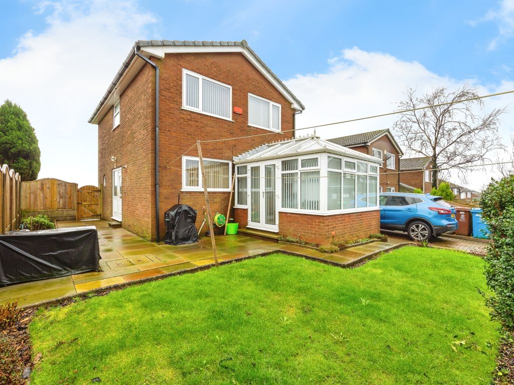 4 bed detached house for sale in Turf Pit Lane, Oldham OL4, £325,000
