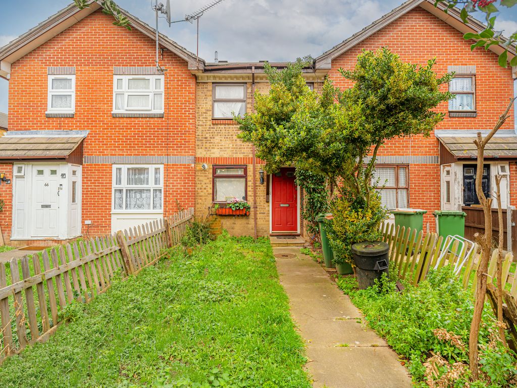 2 bed terraced house for sale in Clarence Road, London E12, £375,000