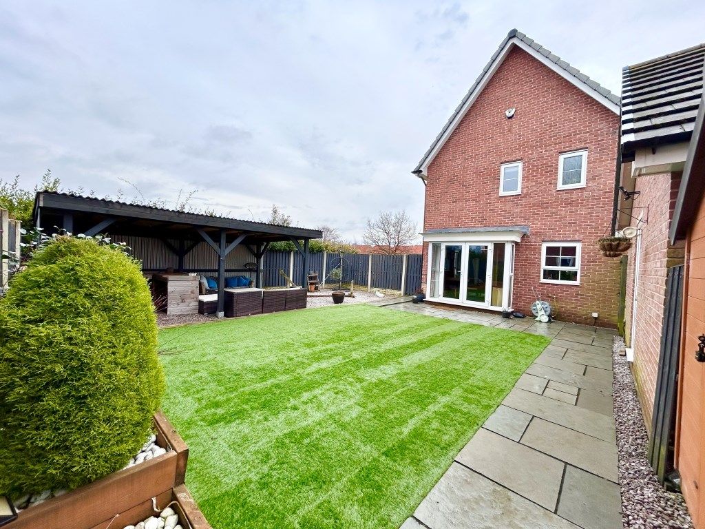 3 bed detached house for sale in Melrose Mews, Auckley, Doncaster DN9, £295,000